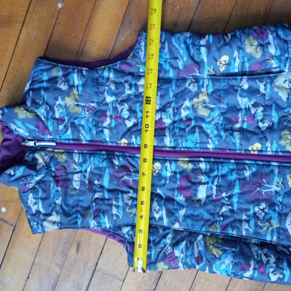 Kids XL Ariat reversible vest - Picture 4 of 14